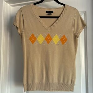 Short sleeve sweater